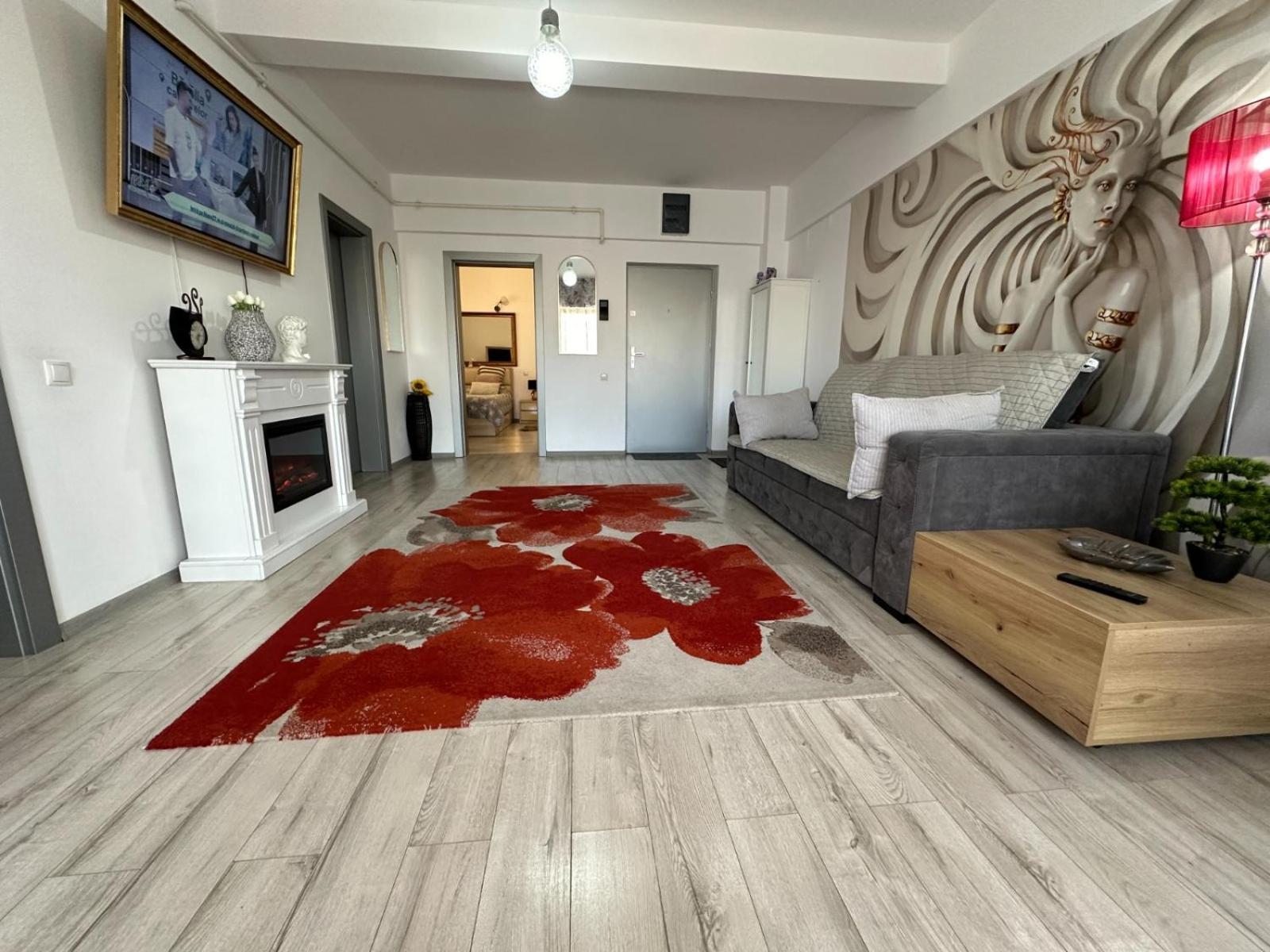 Downtown "Rendez-Vous" Luxury Apartment Bacău Екстериор снимка