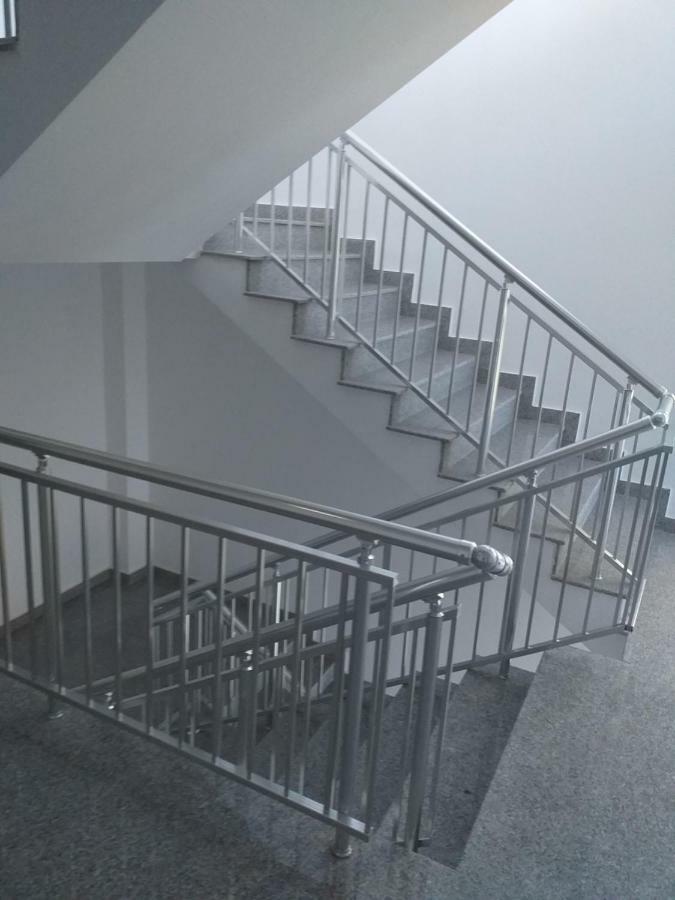 Downtown "Rendez-Vous" Luxury Apartment Bacău Екстериор снимка